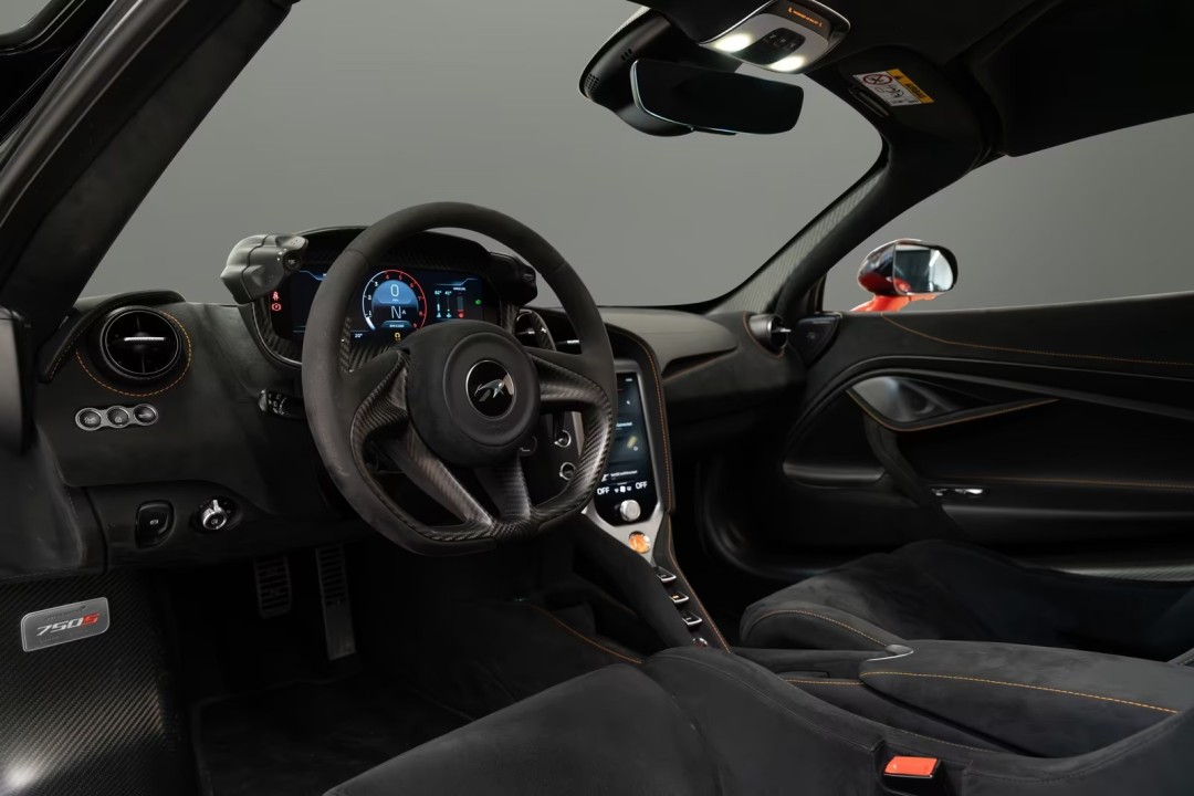 McLaren 750S Coupe - foto 9