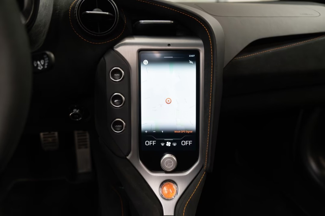 McLaren 750S Coupe - foto 15