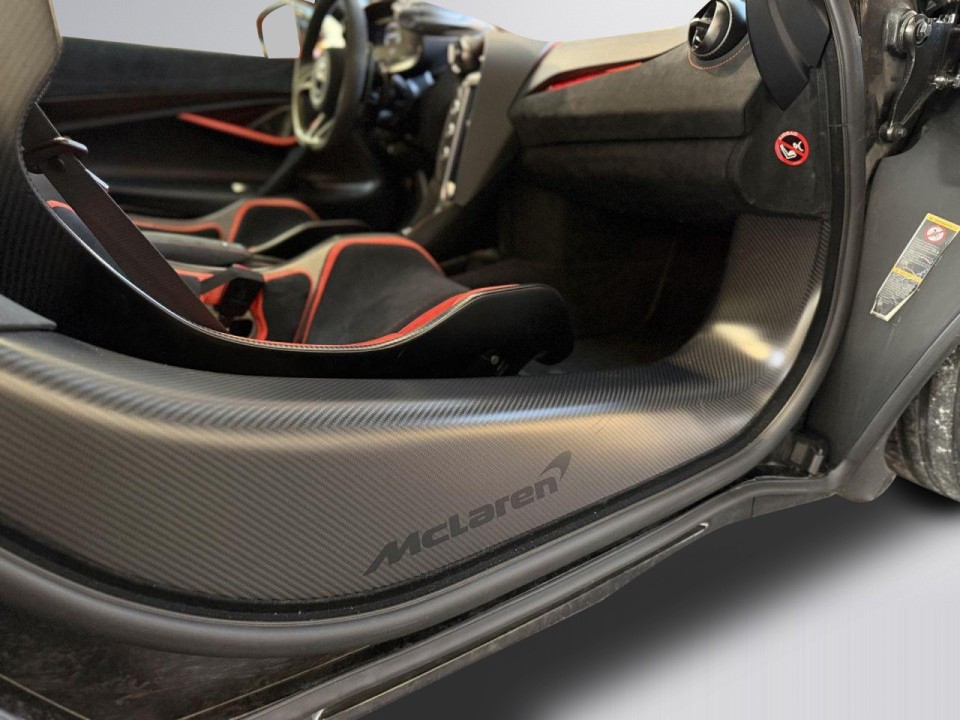 McLaren 750S - foto 13