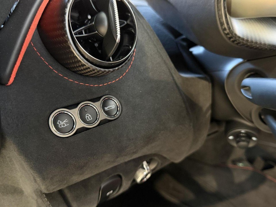 McLaren 750S - foto 14