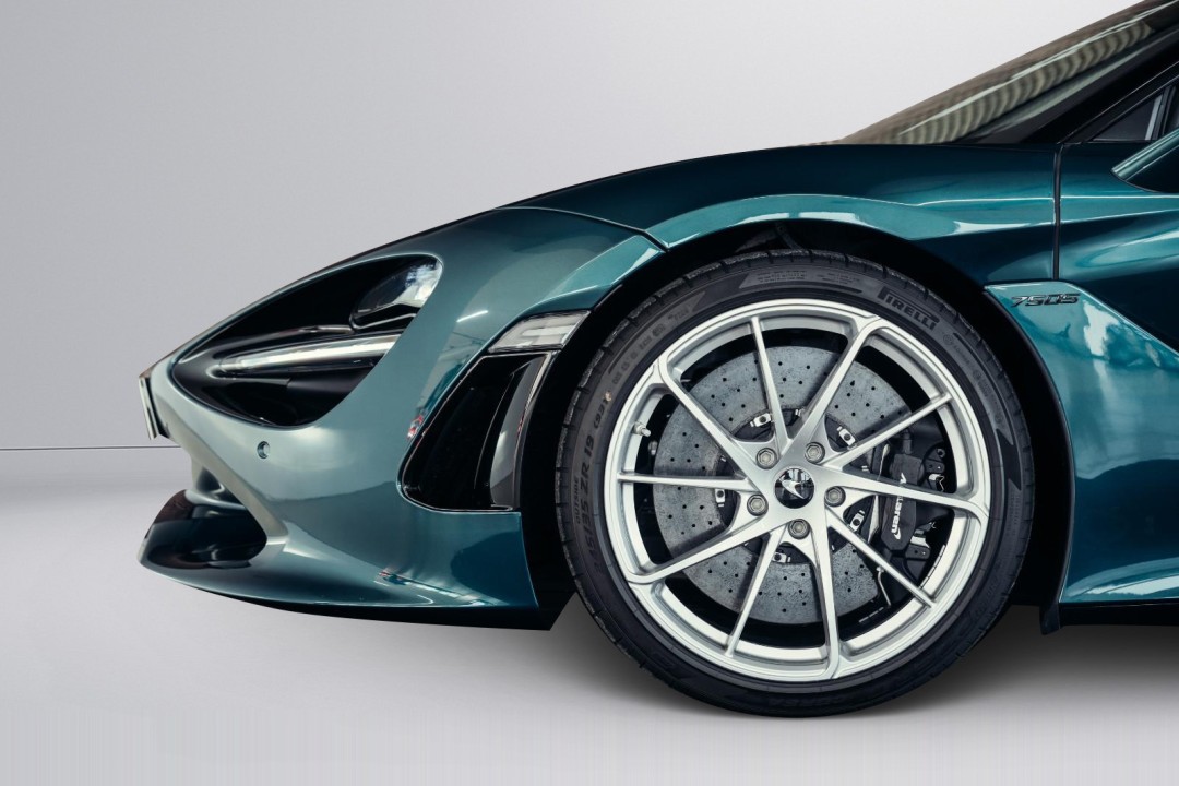 McLaren 750S Spider - foto 24