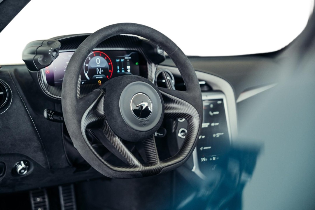 McLaren 750S Spider - foto 16