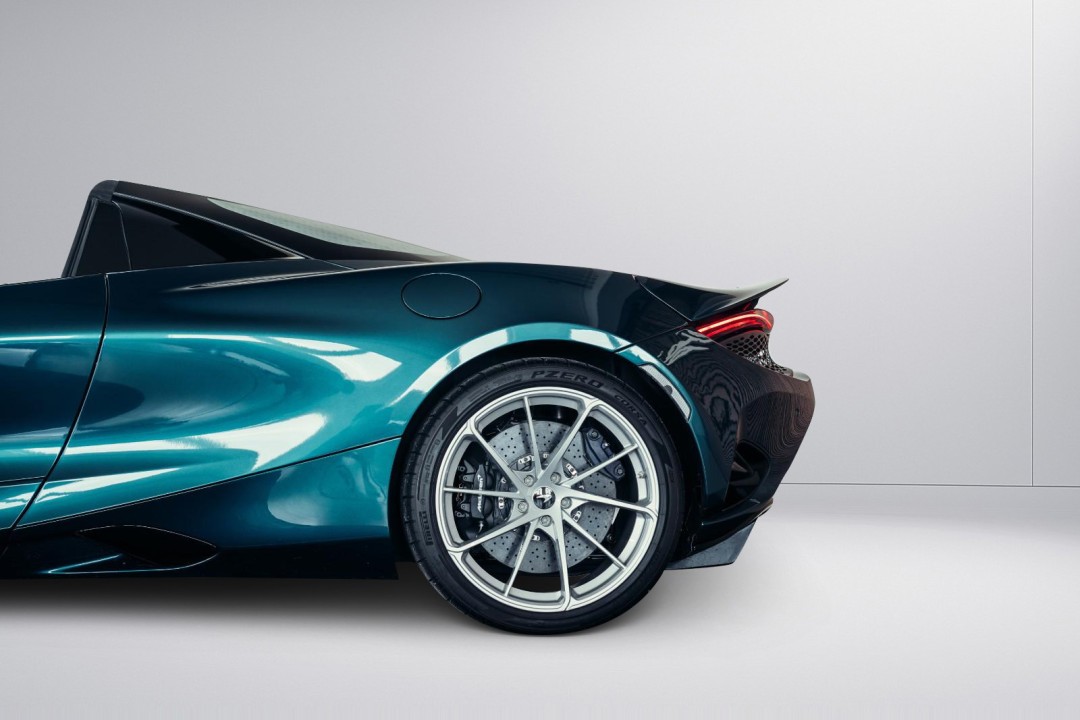 McLaren 750S Spider - foto 29