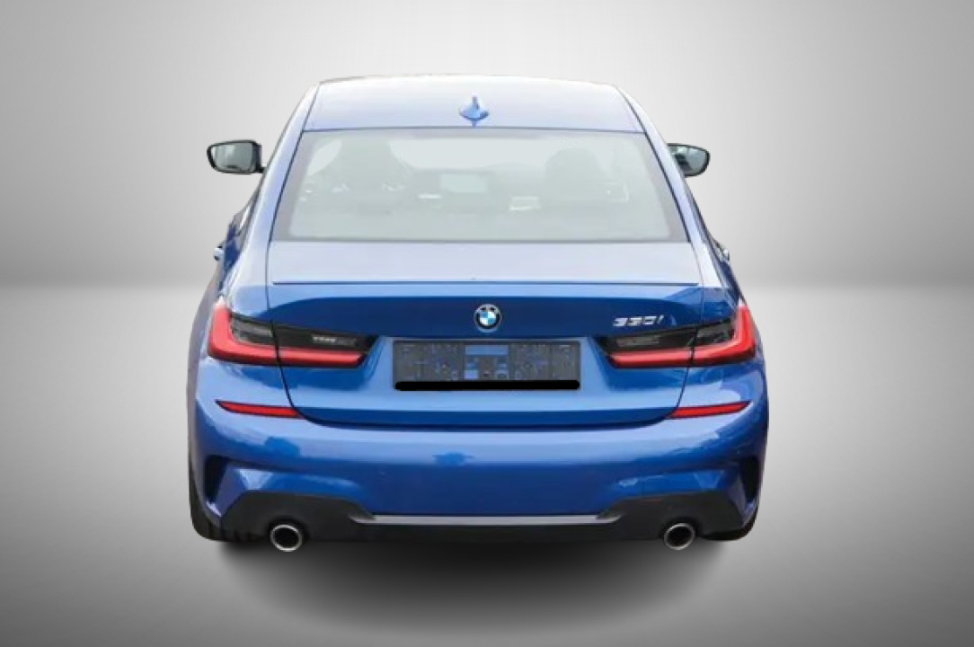 BMW Seria 3 BMW 330 i M-Sport (5)