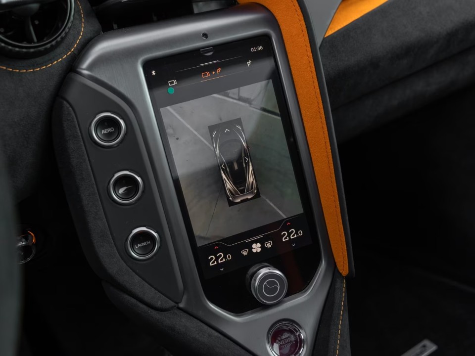 McLaren 750S Coupe - foto 21