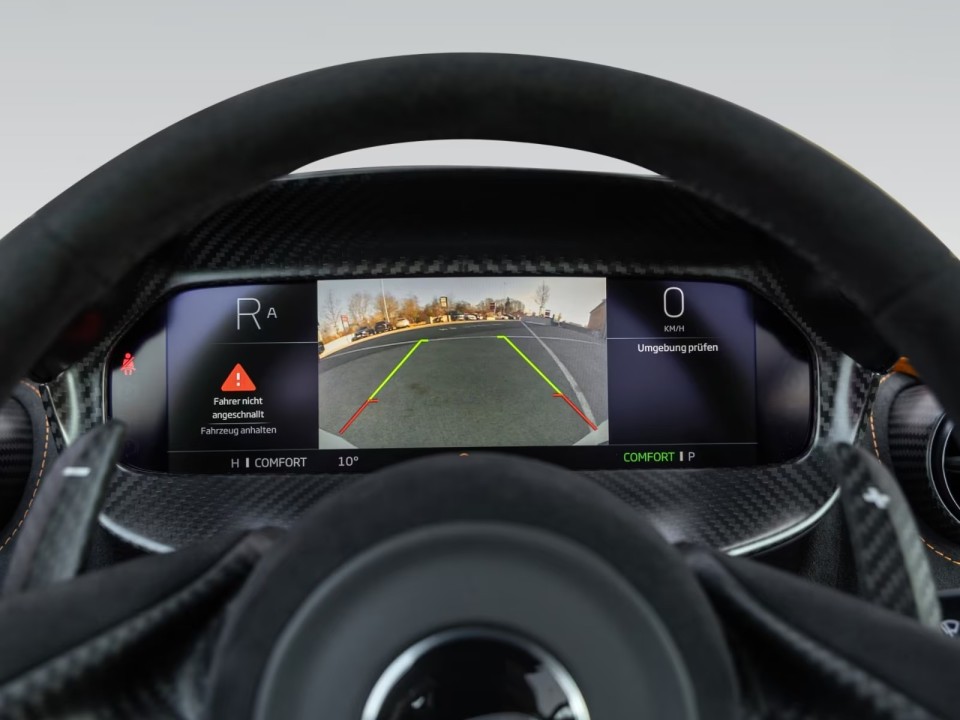 McLaren 750S Coupe - foto 15