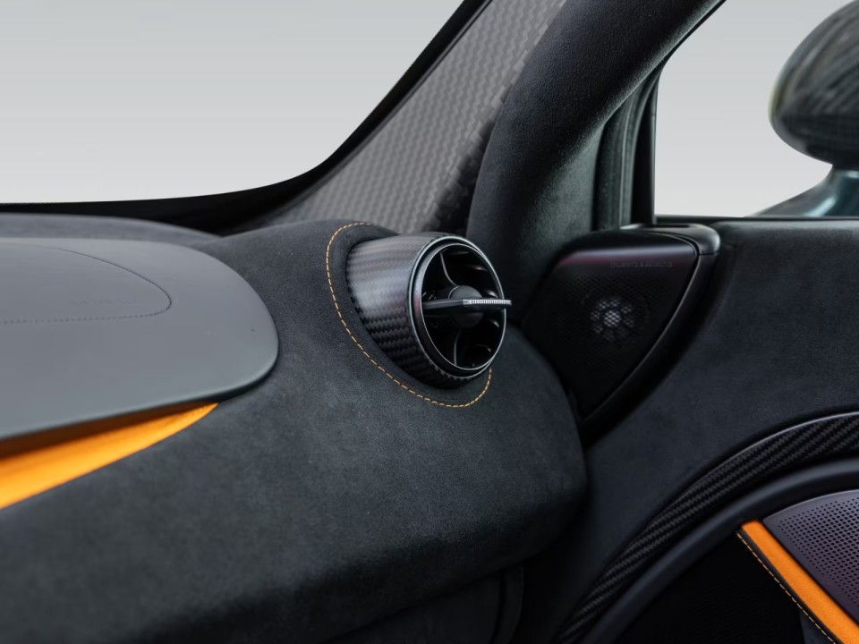 McLaren 750S Coupe - foto 23