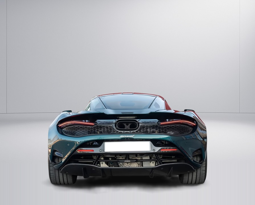 McLaren 750S Coupe (4)