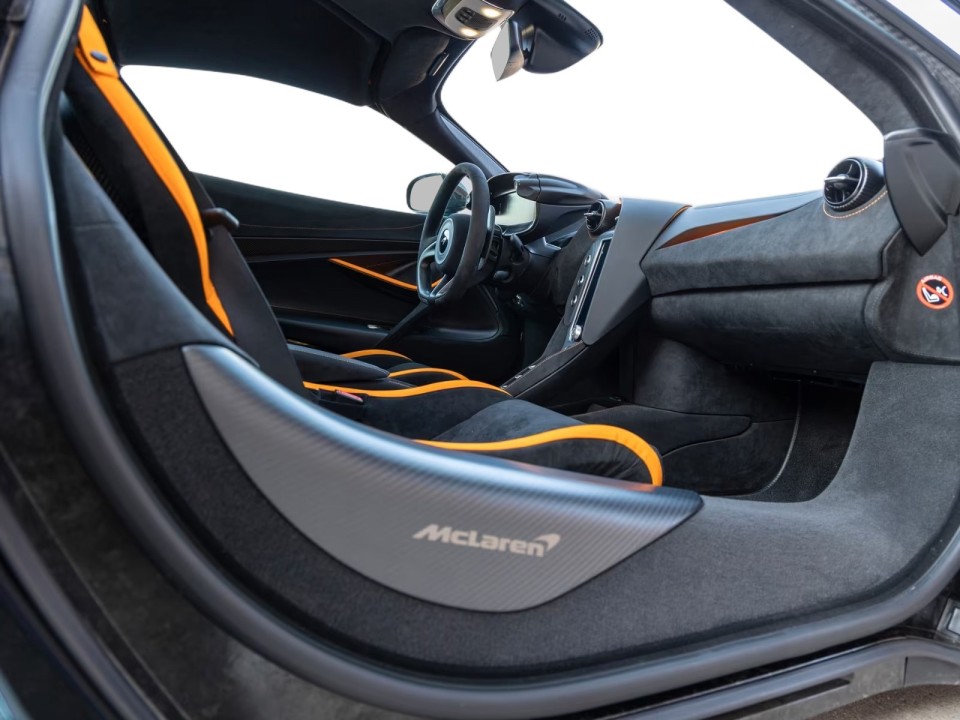 McLaren 750S Coupe - foto 12