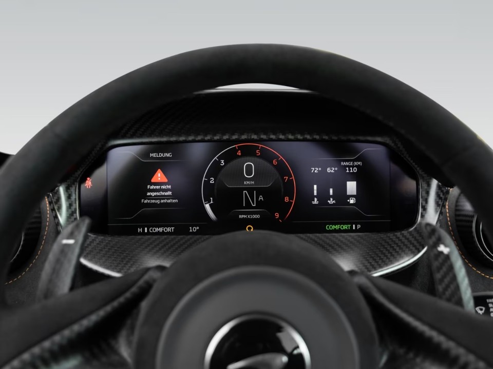 McLaren 750S Coupe - foto 13