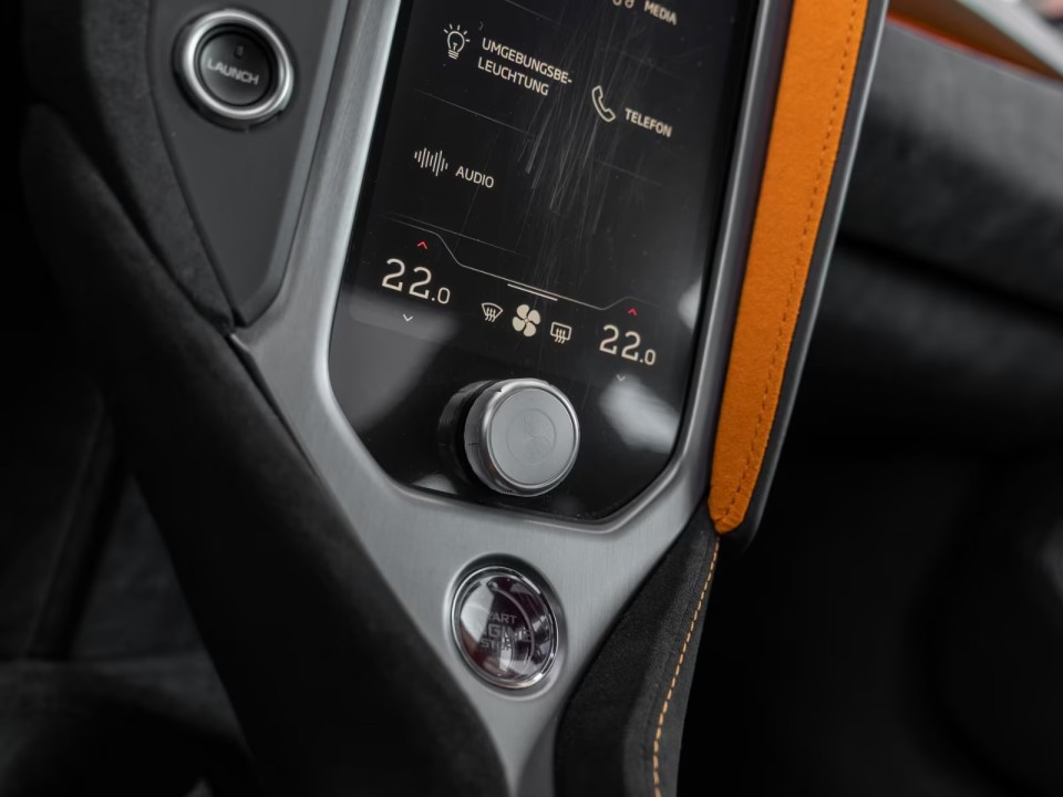 McLaren 750S Coupe - foto 17