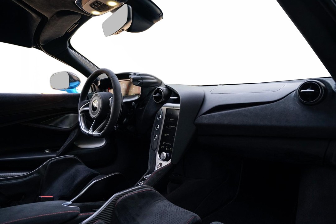 McLaren 750S Coupe - foto 11