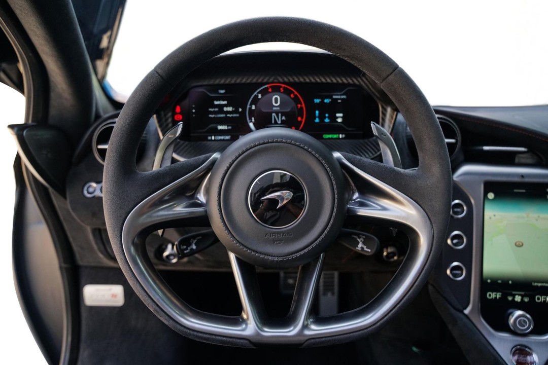 McLaren 750S Coupe - foto 13