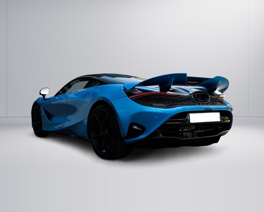McLaren 750S Coupe (5)