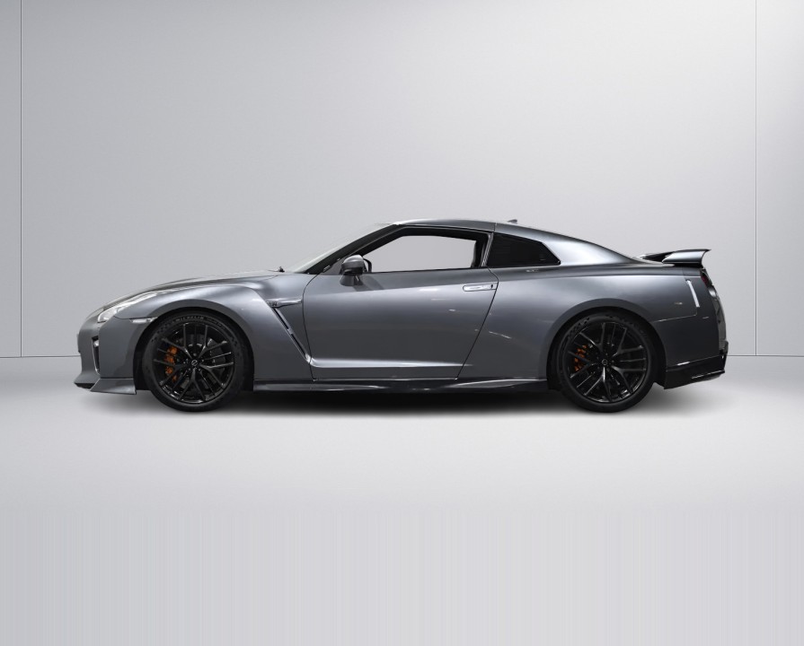 Nissan GT-R (5)