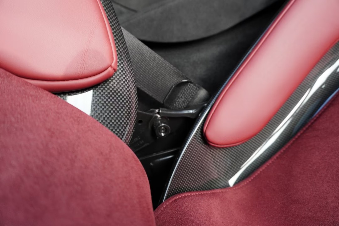 Ferrari 12Cilindri - foto 37