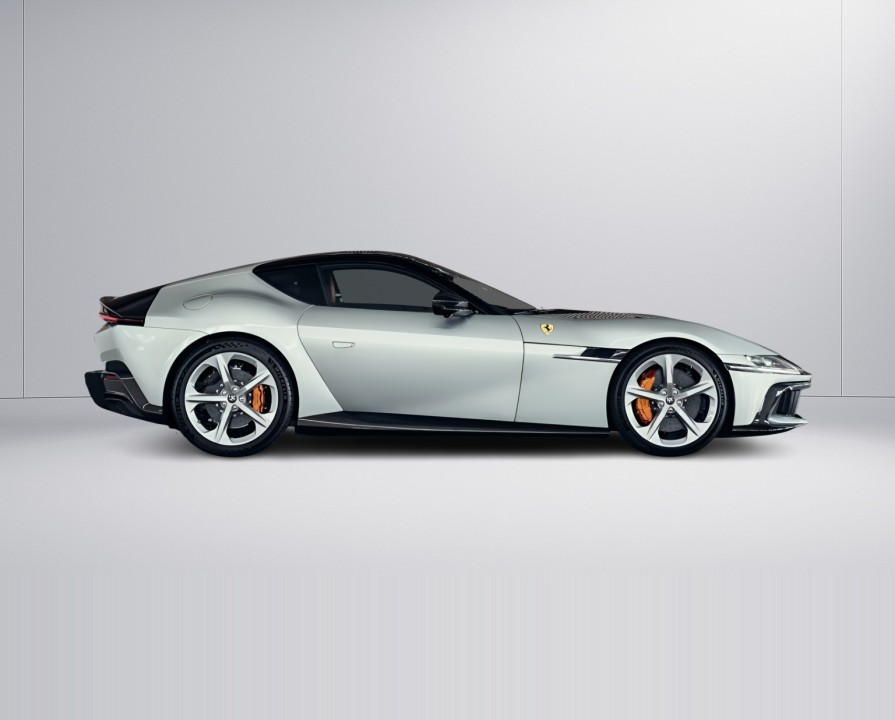 Ferrari 12Cilindri (2)