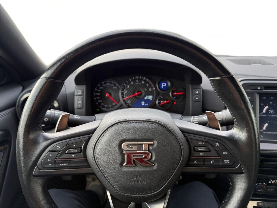 Nissan GT-R Prestige Edition - foto 10