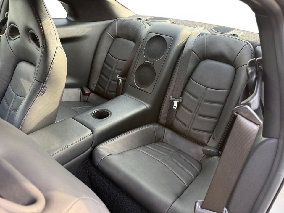 Nissan GT-R Prestige Edition - foto 8
