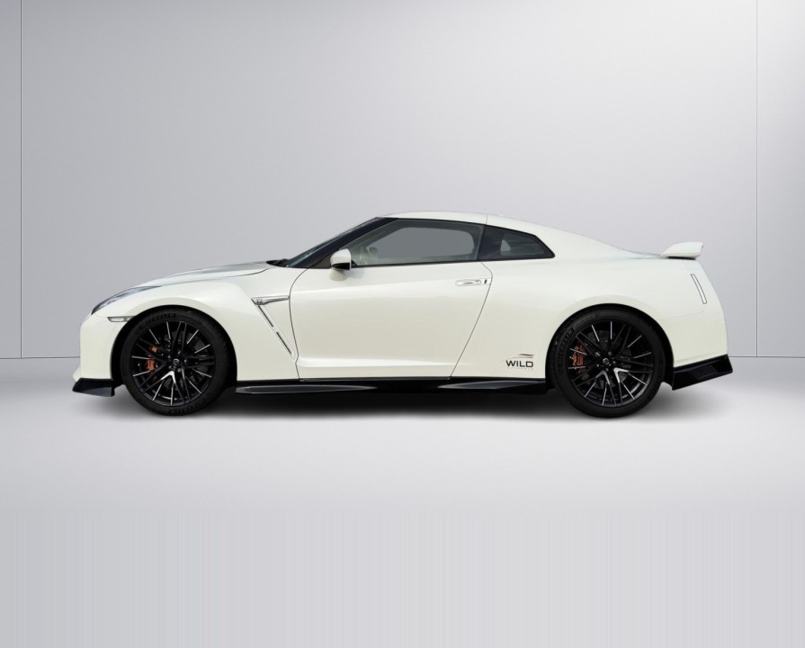 Nissan GT-R Prestige Edition (5)