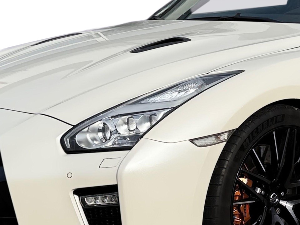 Nissan GT-R Prestige Edition - foto 15