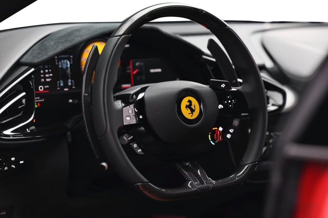 Ferrari 12Cilindri - foto 10