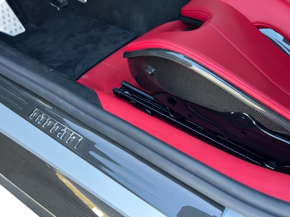 Ferrari 12Cilindri - foto 16