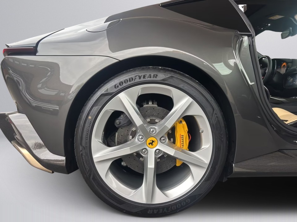 Ferrari 12Cilindri - foto 27