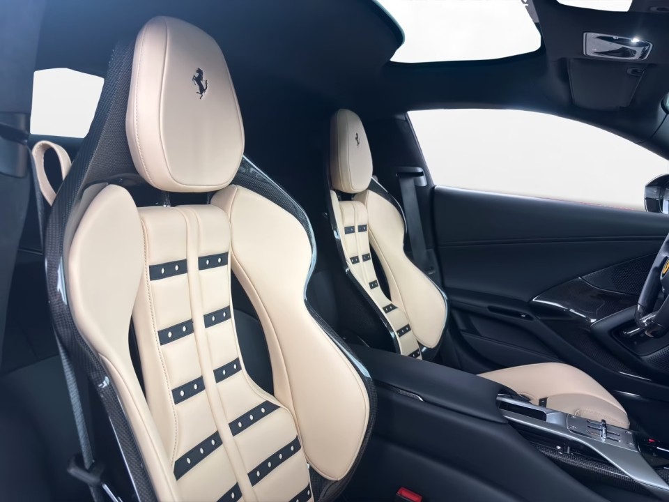 Ferrari 12Cilindri - foto 12