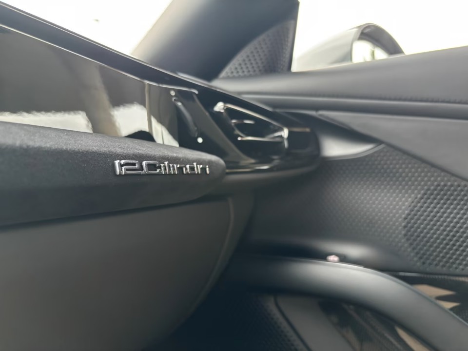 Ferrari 12Cilindri - foto 19