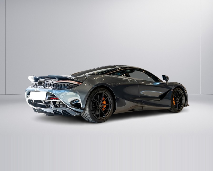 McLaren 750S Coupe (3)