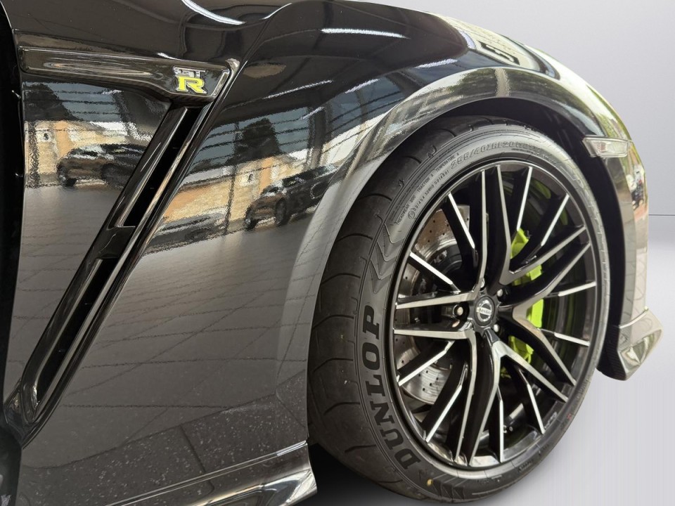 Nissan GT-R Prestige Edition - foto 18