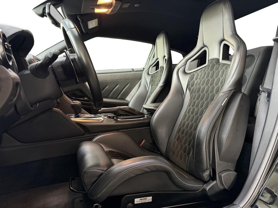 Nissan GT-R Prestige Edition - foto 9