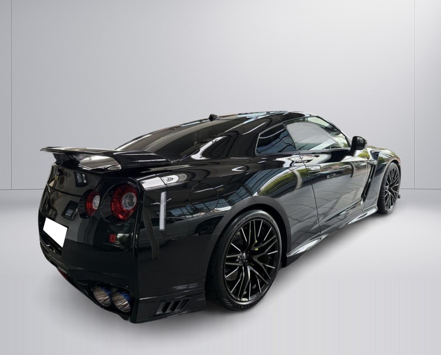 Nissan GT-R Prestige Edition (3)