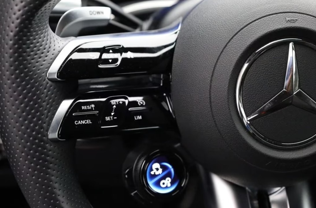 Mercedes-Benz SL 43 AMG - foto 15