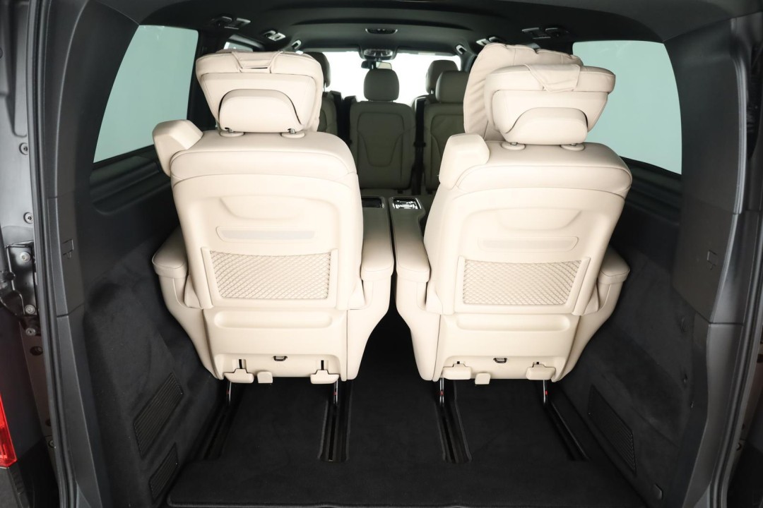 Mercedes-Benz V 300d 4MATIC Extralong Avantgarde - foto 27