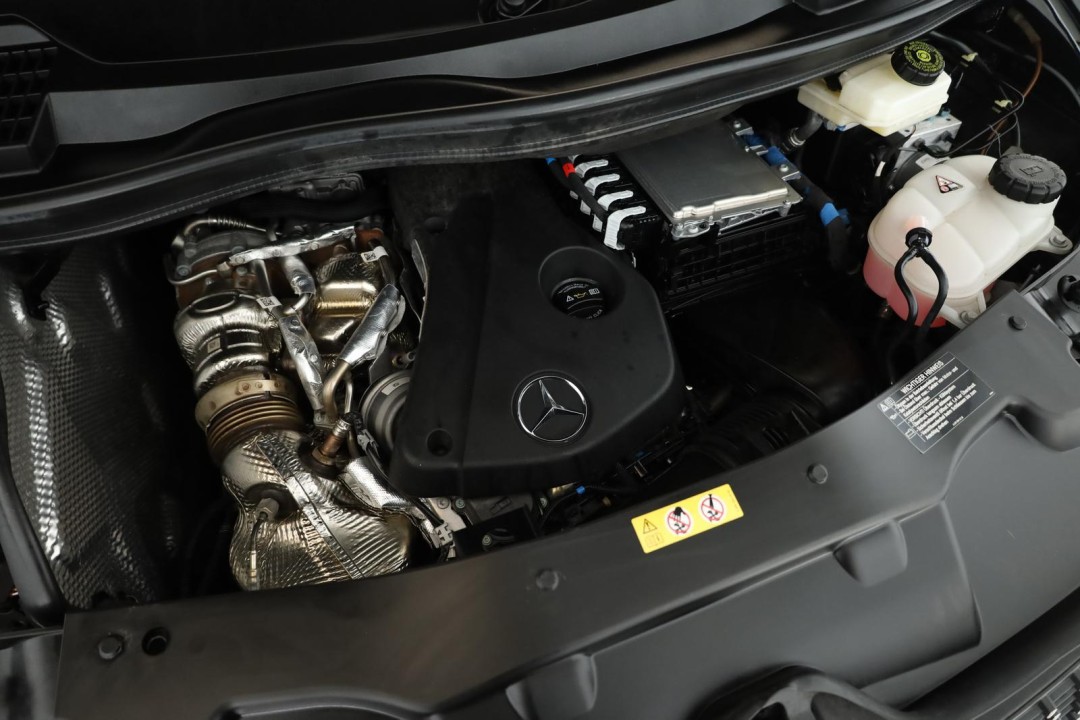 Mercedes-Benz V 300d 4MATIC Extralong Avantgarde - foto 26