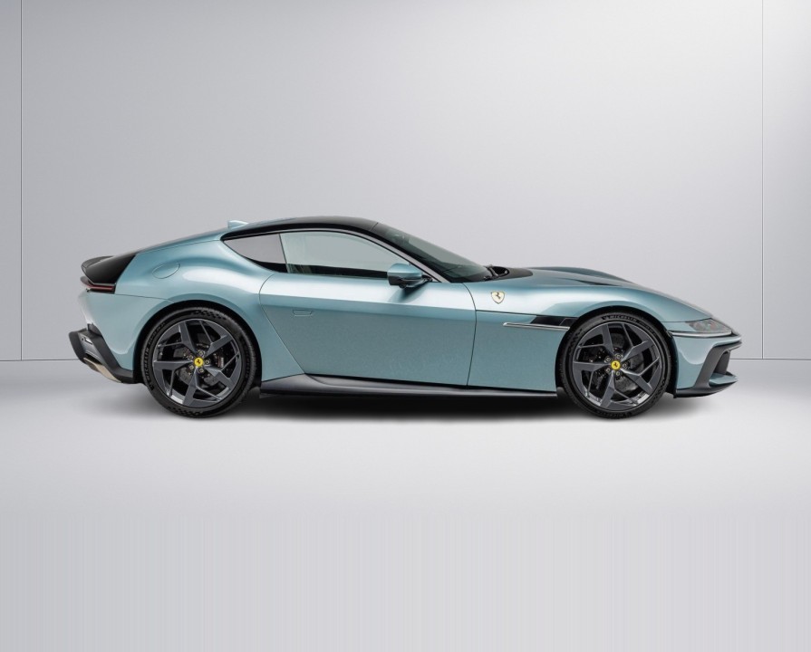 Ferrari 12Cilindri (2)