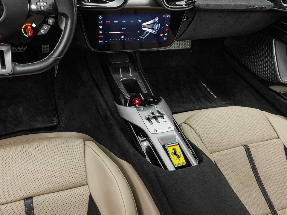 Ferrari 12Cilindri - foto 17