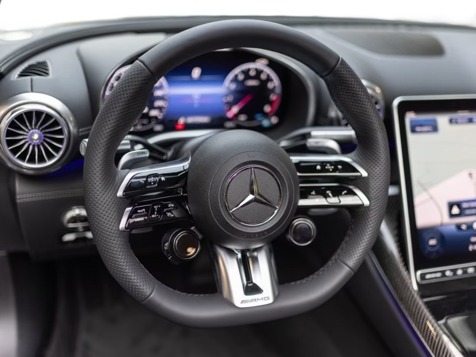 Mercedes-Benz SL 43 AMG - foto 7