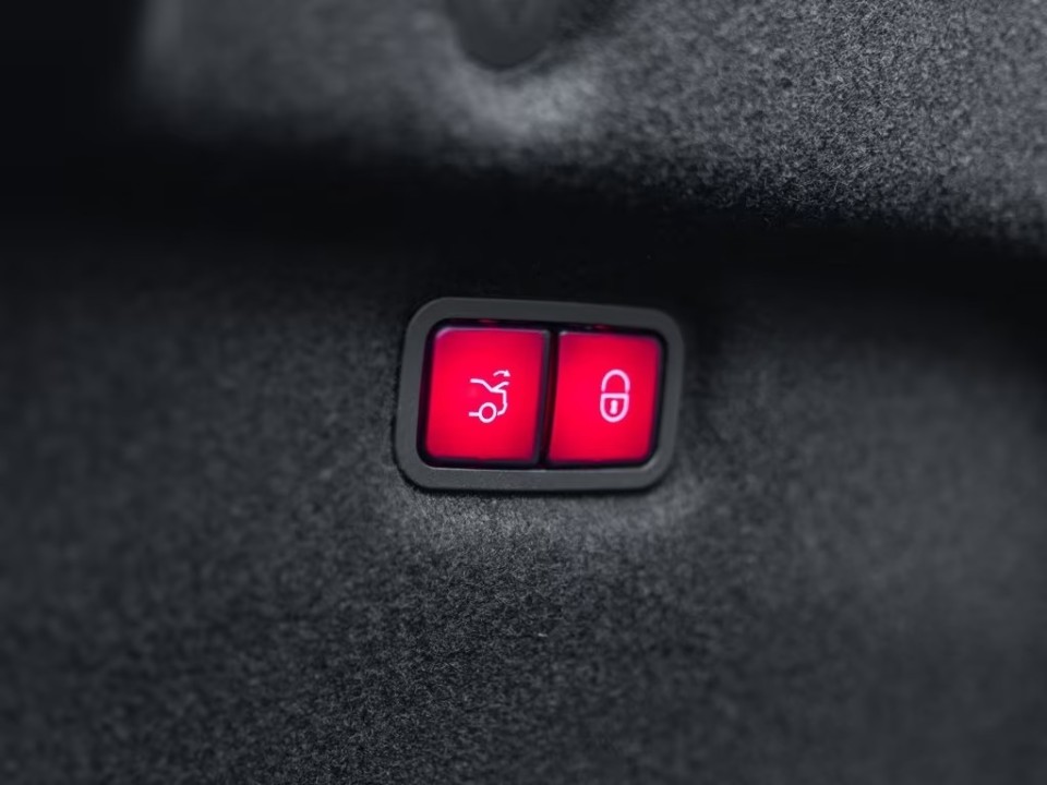 Mercedes-Benz SL 43 AMG - foto 23