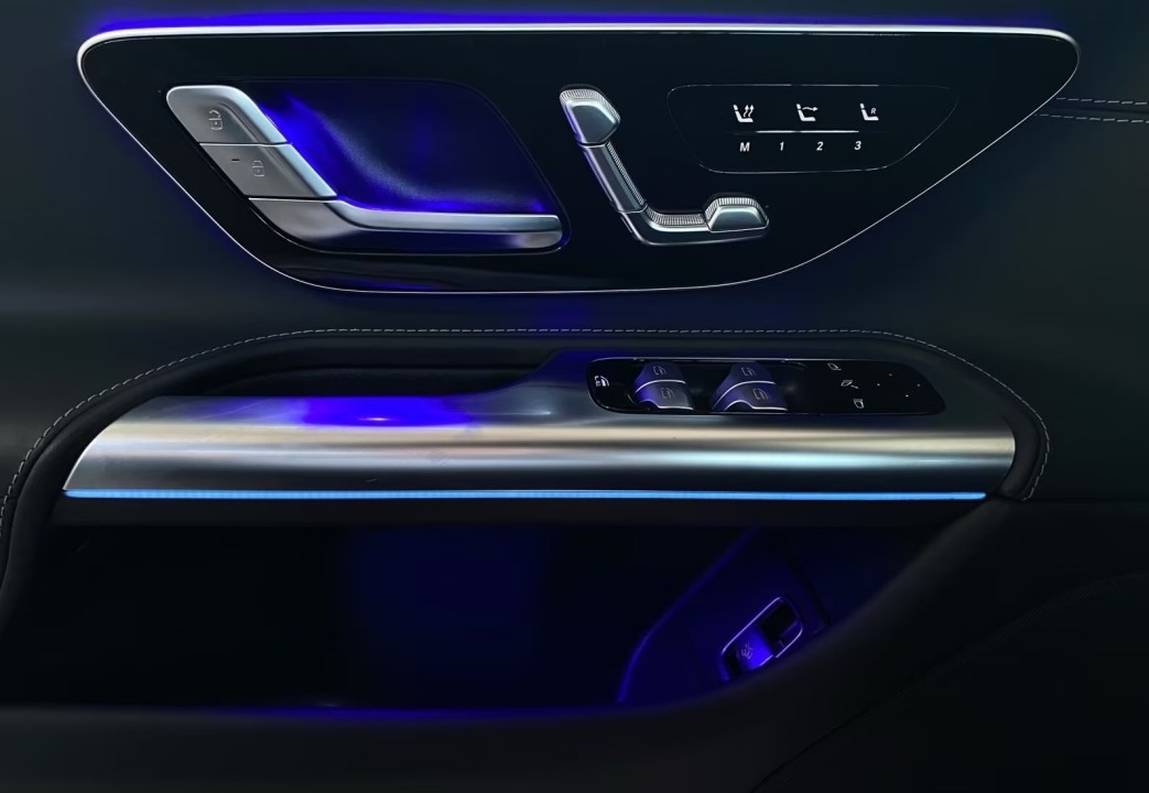 Mercedes-Benz SL 43 AMG - foto 12