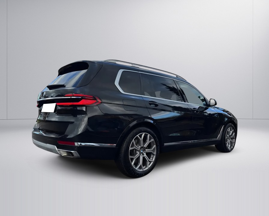 BMW X7 xDrive40d (3)