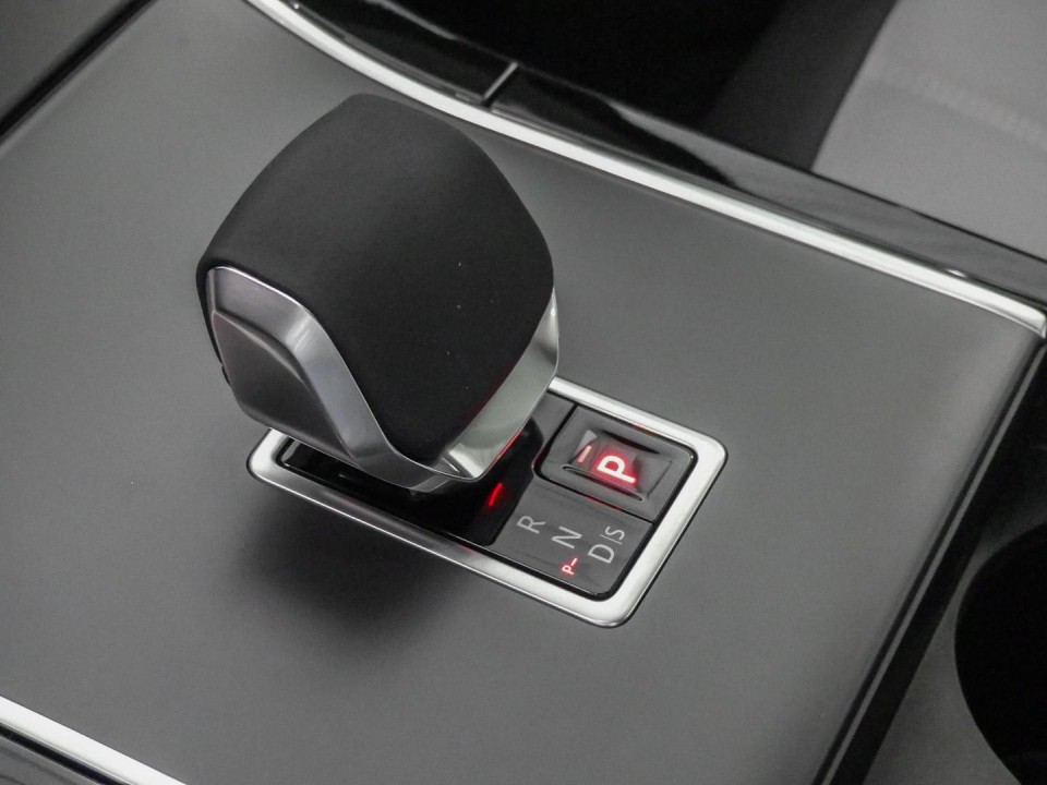 Land Rover Range Rover Evoque Dynamic SE P300e - foto 11