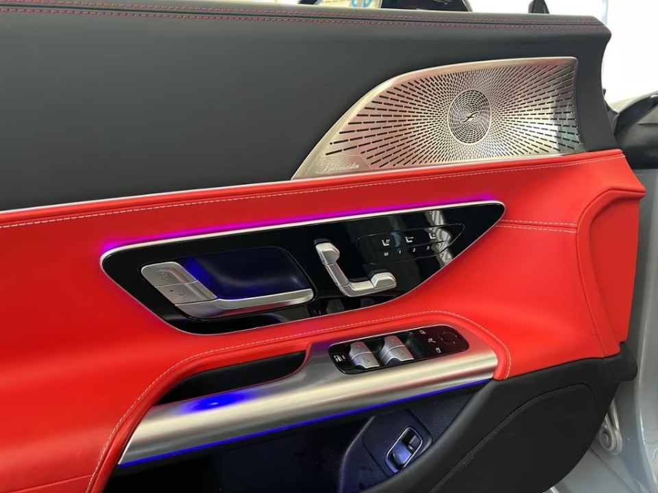 Mercedes-Benz SL 43 AMG - foto 21