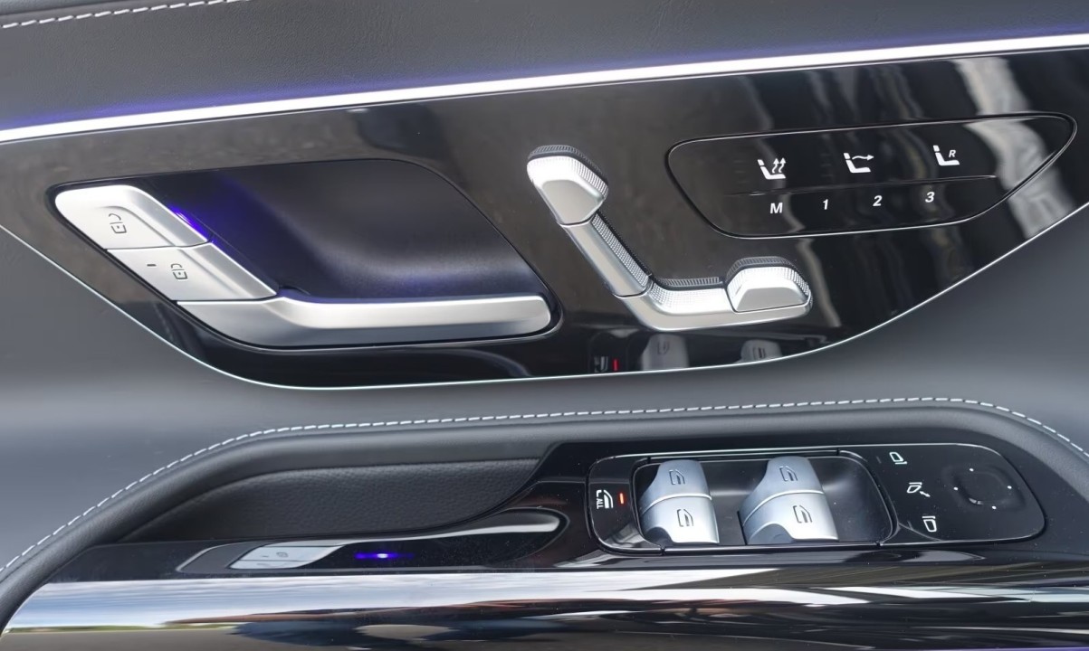 Mercedes-Benz SL 43 AMG - foto 11