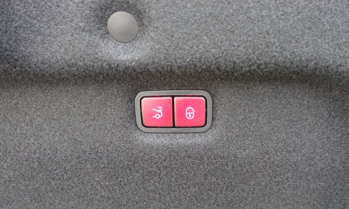 Mercedes-Benz SL 43 AMG - foto 12