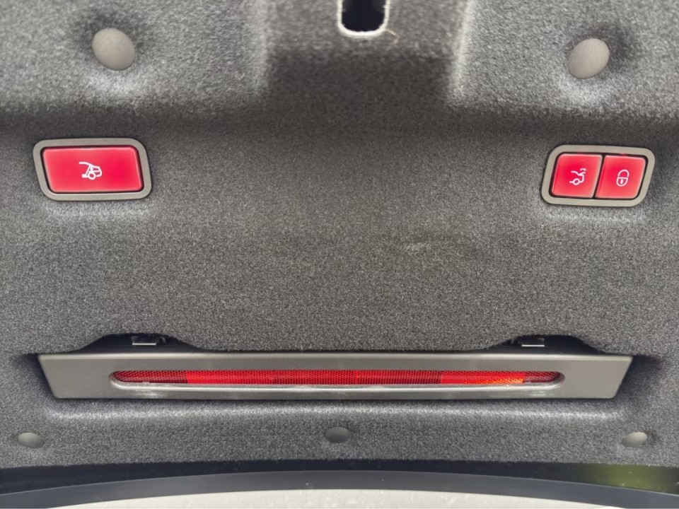 Mercedes-Benz SL 55 AMG - foto 18