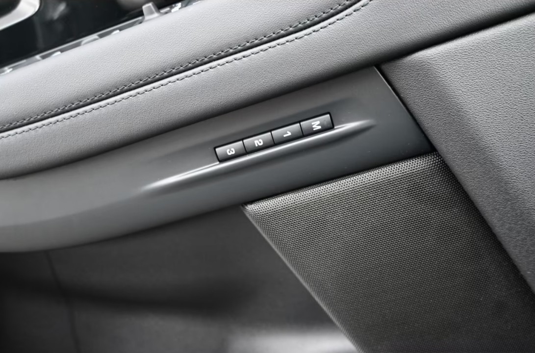 Land Rover Range Rover Evoque D200 R-Dynamic SE - foto 19