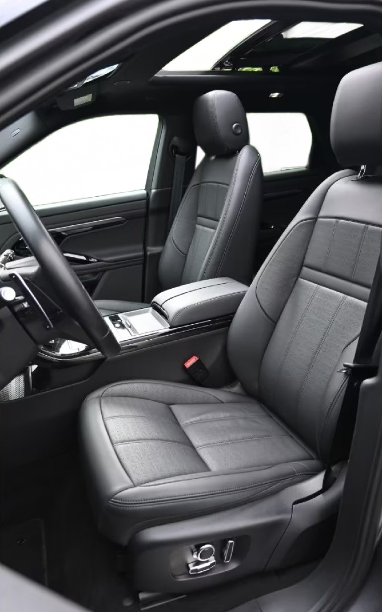 Land Rover Range Rover Evoque D200 R-Dynamic SE (5)